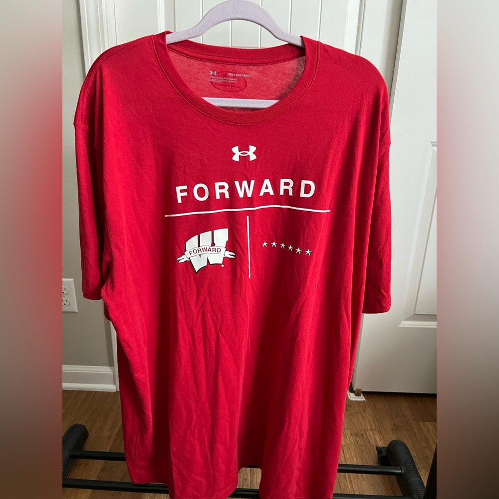 NWOT Men’s WI Under Armour Shirt